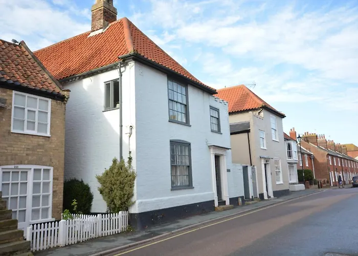 Gosfield Cottage, Aldeburgh
